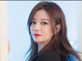 Triệu Vy khó cứu chính mình: Tiếp tục bị phong tỏa gần 60 tỷ đồng ở 3 công ty, ngoại hình "gầy đi trông thấy"