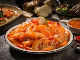 Đặc sản “nước chấm hoàng gia” xứ Huế, chế biến 10 ngày mới ra lò, muốn ăn ngon phải biết cách