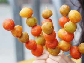 5 quán cá viên chiên ngon nhất Sài Gòn, tín đồ ăn vặt nào cũng biết, giờ cao điểm là phải xếp hàng  
