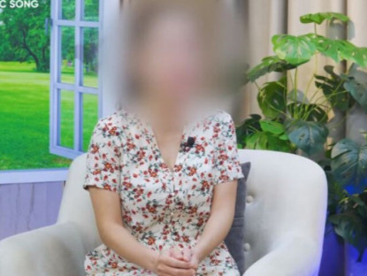 Chồng thú nhận chỉ "đổi tình lấy tiền", vợ càng sốc hơn khi biết anh cặp cùng lúc với 2 phú bà