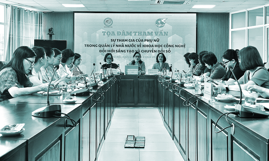 “Bệ đỡ” cho phụ nữ chuyển đổi số - 1