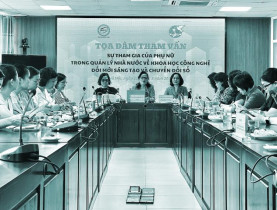 “Bệ đỡ” cho phụ nữ chuyển đổi số