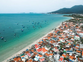 Ở Khánh Hòa có bãi biển hoang sơ ít ai biết, nghe tên đã thấy tò mò, cảnh sắc thế nào mà được ví như “Hawaii thu nhỏ”?