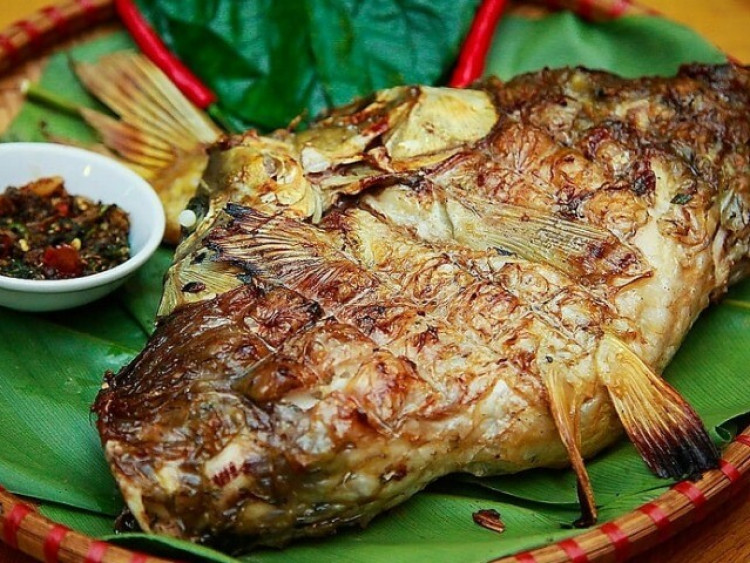 Đặc sản trứ danh vùng Tây Bắc có tên cực lạ, chế biến cầu kỳ, khi ăn phải thêm một loại gia vị núi rừng