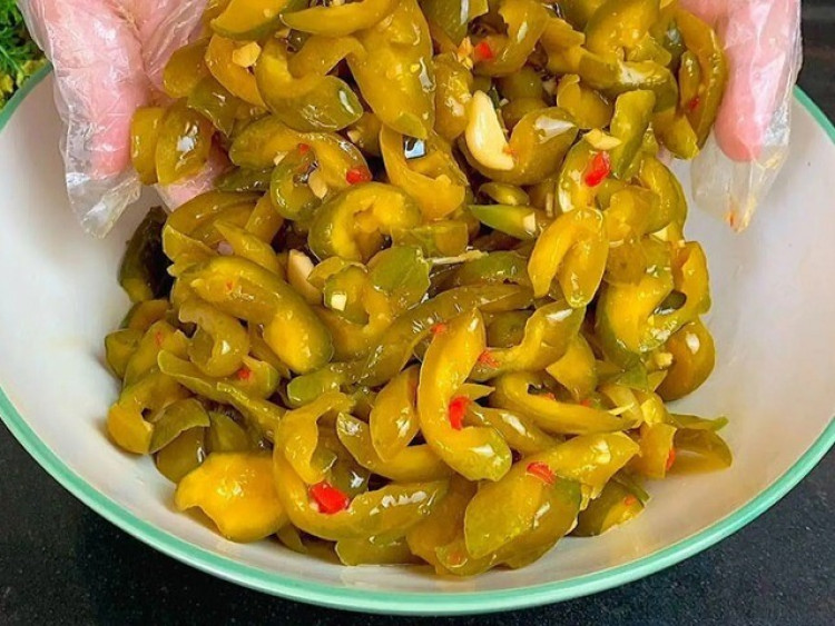 Món ăn xưa chỉ dân nghèo ăn "cứu đói" nay thành đặc sản trứ danh miền Tây, đóng hộp bán cho dân thành phố cực đắt hàng