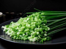 Hành lá mua về nhanh hỏng, ngâm trong nước rẻ tiền này rồi bảo quản, vài tháng sau vẫn xanh tươi