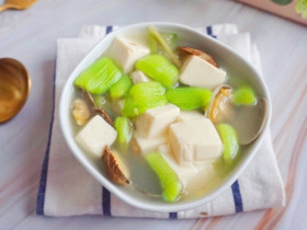 Rẻ như cho nhưng siêu giàu canxi, thứ này đem nấu với mướp được món ngọt ngon, cả nhà ăn hết sạch