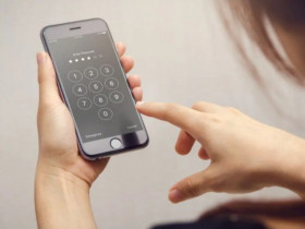 Người mở khóa điện thoại thủ công thay vì dùng Face ID thường có 10 đặc điểm đáng ngạc nhiên này