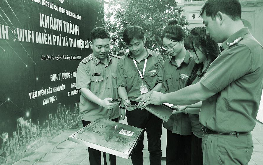Người trẻ xung kích trên tuyến đầu “chuyển đổi số” - 1