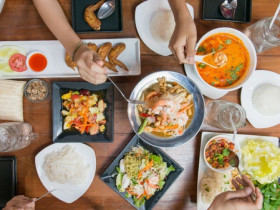 Trắc nghiệm: Món ăn bạn chọn đầu tiên sẽ hé lộ điều bạn thật sự cần ở người yêu