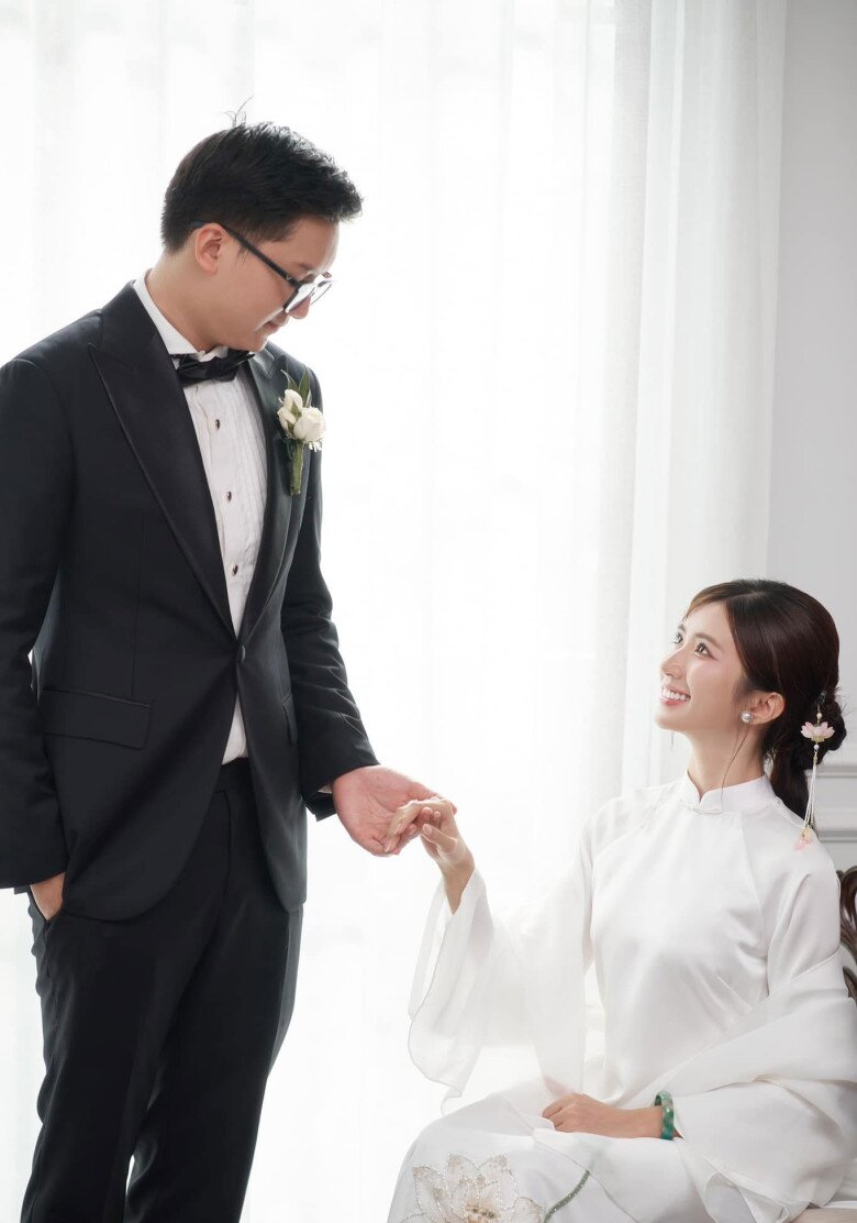 2 mỹ nhân VTV thế hệ mới cùng tên Ngọc Huyền: Người sắp thành cô dâu của Đình Tú, người hạnh phúc bên cháu trai NSƯT Chí Trung - 9