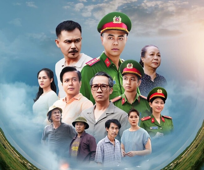 Cặp đôi bí thư - công an xã trên phim giờ vàng ngoài đời đều mang hàm Trung tá, tình duyên muộn màng nhưng cực hạnh phúc - 1