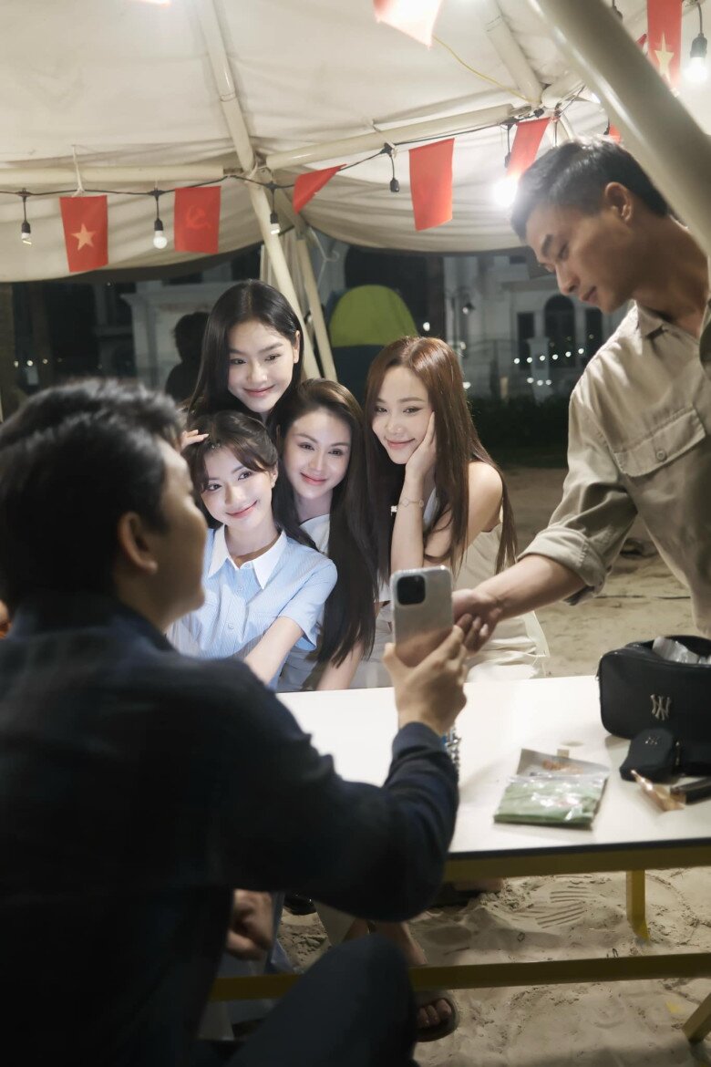Dịu Dàng Màu Nắng lộ kết thúc: &#34;Vợ chồng&#34; Lương Thu Trang - Duy Hưng tái hợp, cùng nuôi dạy con trai khôn lớn? - 3