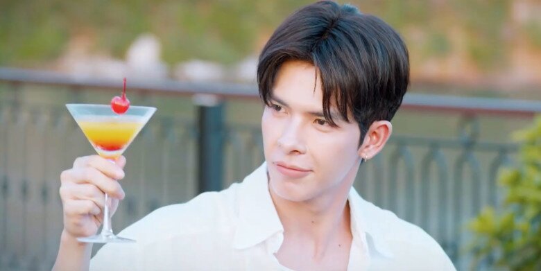&#34;Hoàng tử&#34; phim VTV của Việt Hoa vừa xuất hiện đã bị chê &#34;hom hem&#34;, khán giả đòi Việt Anh, Quốc Trường thay thế - 6