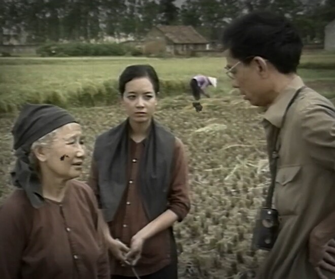 Nam NSND được cả nước &#34;chèo thuyền&#34; với Chiều Xuân, giờ sống kín tiếng bên vợ 3, con trai út kém bố gần 50 tuổi - 1