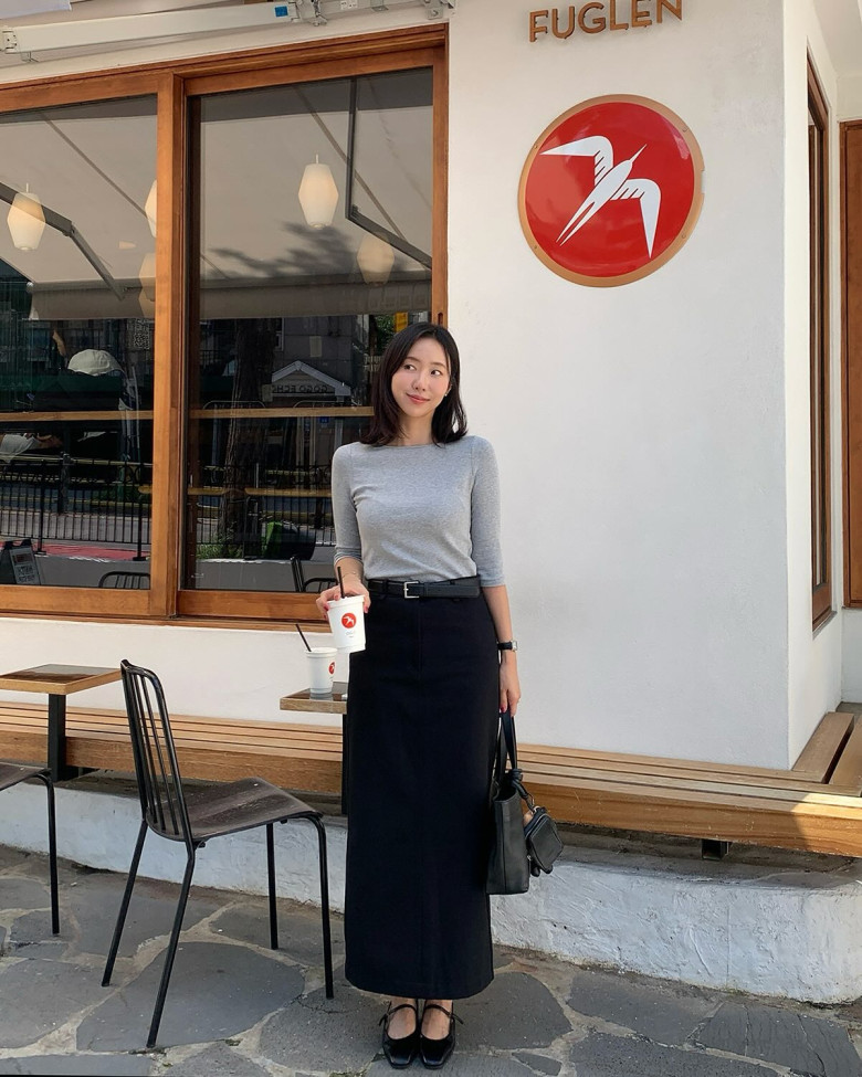 4 mẫu áo mùa thu không có điểm nào chê để phối cùng chân váy giúp chị em đẹp như có stylist riêng - 10