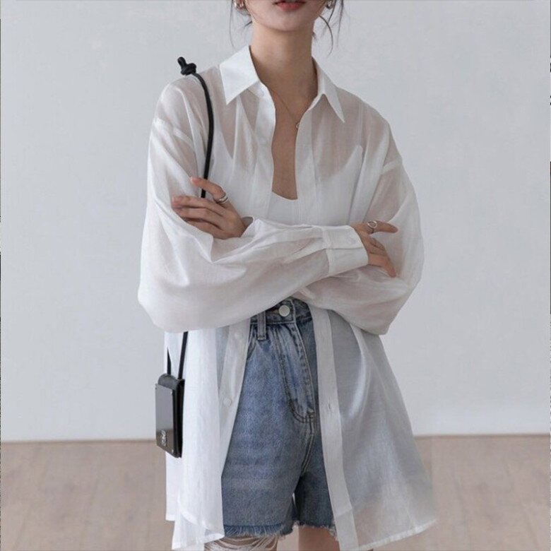 6 mẫu sơ mi hot hit đầu thu, sành điệu và thanh lịch, phối cùng quần jeans hay chân váy đều ăn ý - 4