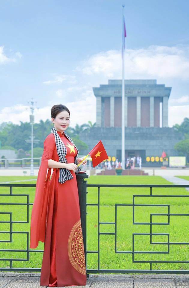 Chưa đến Tết, áo dài đỏ đã chiếm sóng MXH, hội mỹ nhân Việt tuổi nào cũng nhiệt tình khoe sắc mừng Quốc khánh - 6