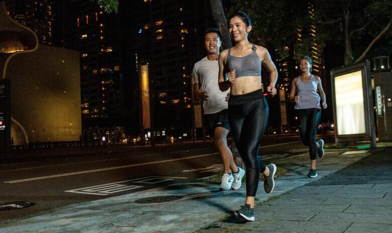 Chạy bộ hay đi bộ buổi tối giúp giảm cân nhanh hơn? Áp dụng đúng cách, sau 7 ngày đã thấy khác biệt - 4