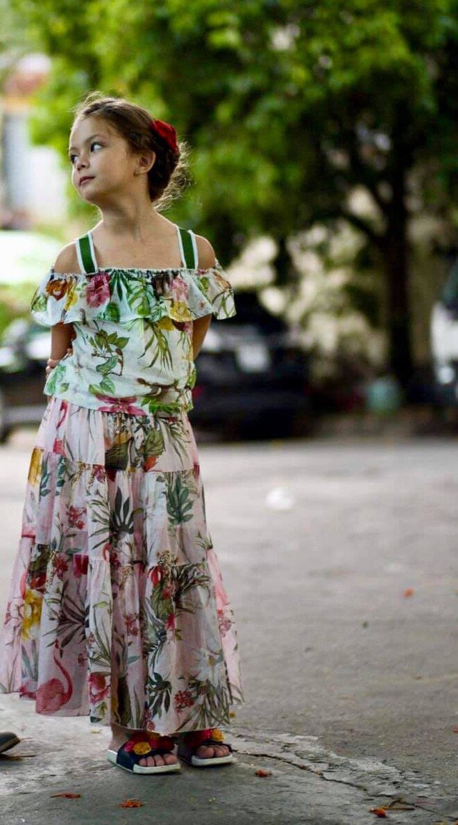 Con gái lai Tây của Hồng Nhung mất nét bụ bẫm, ngày càng ra dáng thiếu nữ, 14 tuổi đã cao vượt cả mẹ - 5