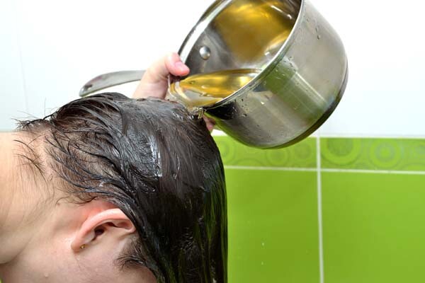 Đun nước lá này để qua đêm, hôm sau đem gội đầu giúp tóc khỏe từ chân tới ngọn, giảm hẳn gãy rụng lại dày mượt như suối - 4