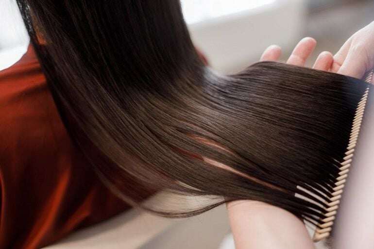 Đun nước lá này để qua đêm, hôm sau đem gội đầu giúp tóc khỏe từ chân tới ngọn, giảm hẳn gãy rụng lại dày mượt như suối - 3