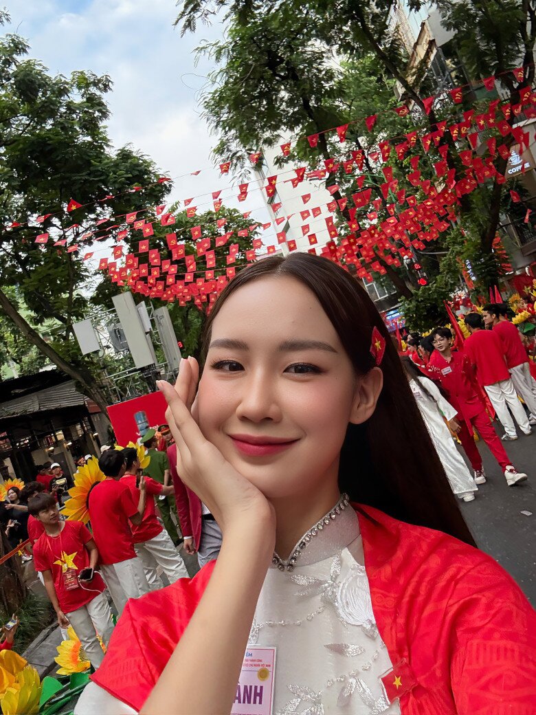 Hoa hậu cao gần 1m90 tham gia Tổng duyệt A80 có bố Đại tá, mẹ làm bác sĩ, là nàng hậu Việt duy nhất làm được điều này - 4