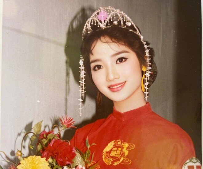 Hoa hậu độc nhất vô nhị của Việt Nam: U55 trẻ măng như nữ sinh nhờ chăm ăn mặc &#34;cưa sừng làm nghé&#34; - 1