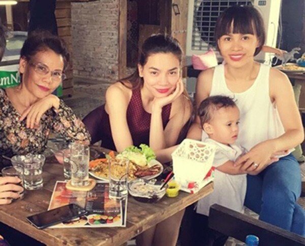 Chị dâu cũ giàu có, sống kín tiếng của Hà Hồ, nhan sắc xinh đẹp như sinh đôi với em chồng - 6