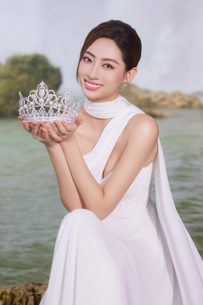 Hai nàng hậu Việt chỉ mặc áo phông, quần jeans đi sơ duyệt A80 vẫn đẹp tỏa sáng, hút mọi ánh nhìn - 10