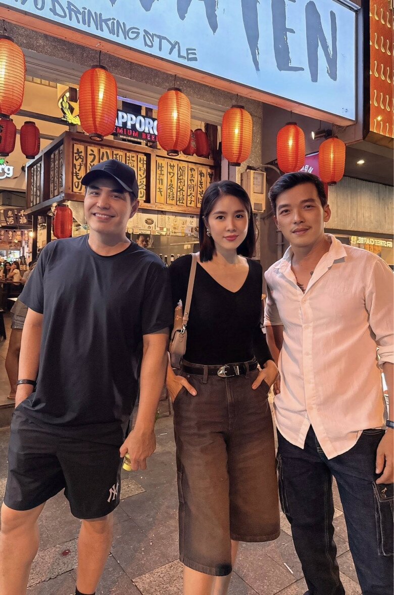 Không nhận ra nữ hoàng phim truyền hình miền Tây: Cả chục năm ăn mặc giản dị, nay lột xác thành “nữ tổng tài” sang chảnh - 16