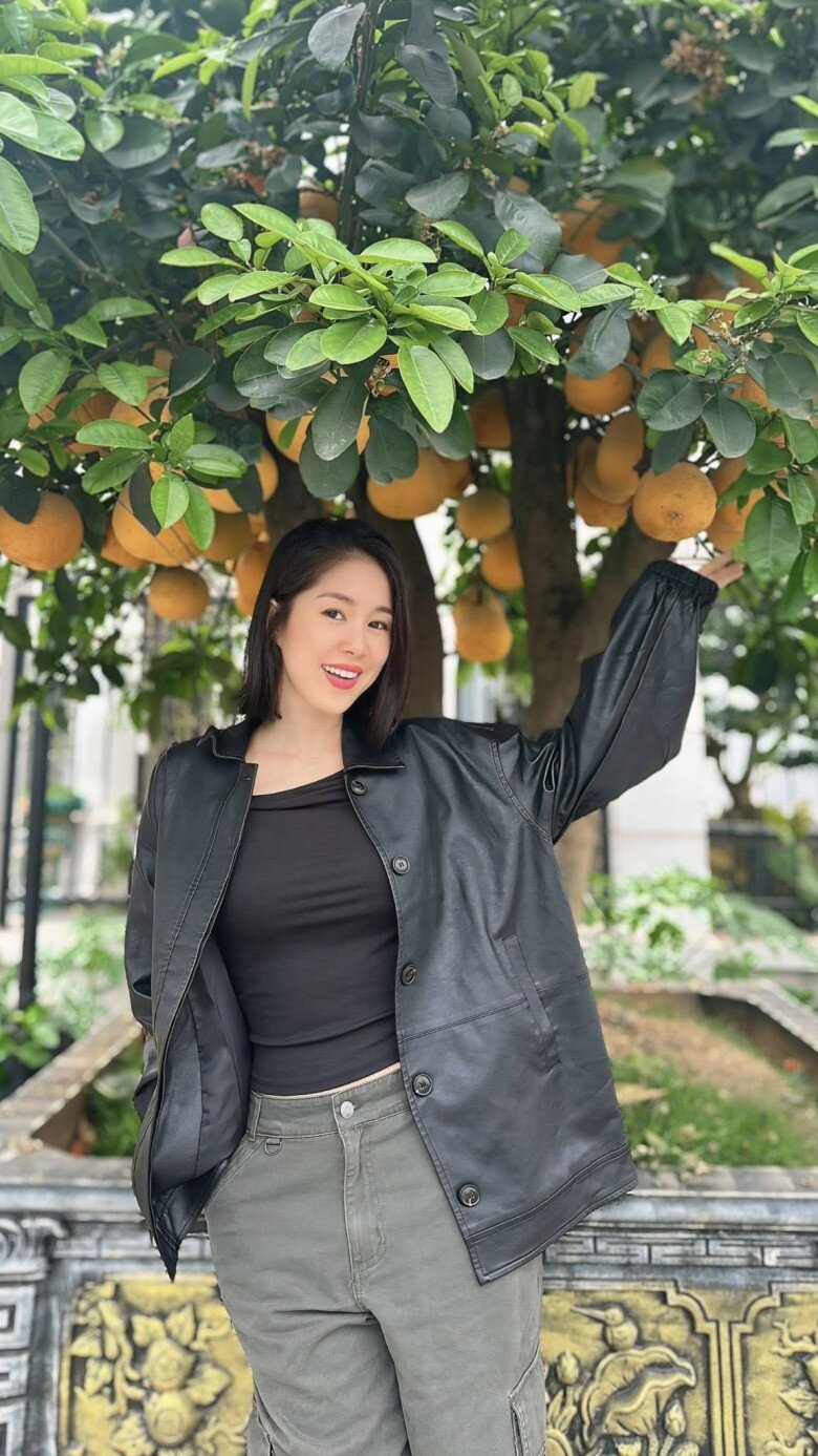 Không nhận ra nữ hoàng phim truyền hình miền Tây: Cả chục năm ăn mặc giản dị, nay lột xác thành “nữ tổng tài” sang chảnh - 17