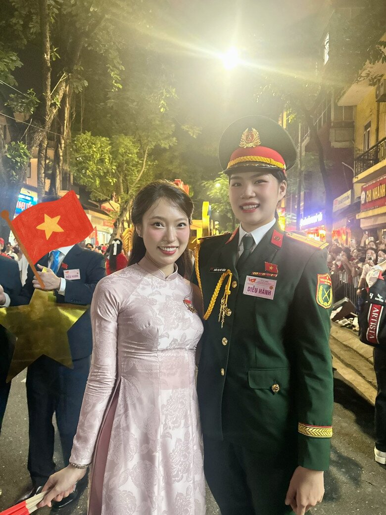 Khung ảnh dàn mỹ nhân &#34;tinh hoa hội tụ&#34; hot nhất nhì tại A80: Từ Hoa hậu đến nữ công an đẹp rực rỡ, không ai kém ai - 6