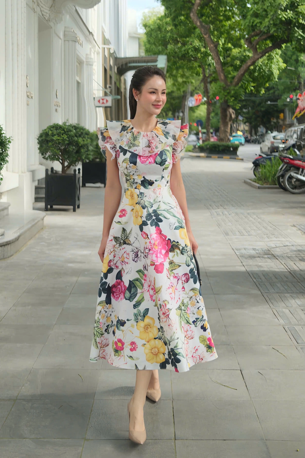 Kiểu váy phụ nữ U40 hễ mặc lên là trẻ ra chục tuổi, che bụng, giấu bắp tay thô, loạt mỹ nhân Việt đều yêu thích - 2