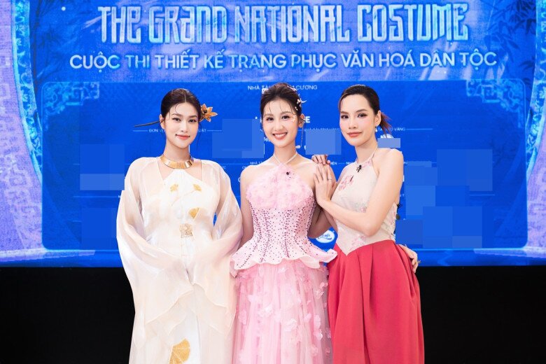 Hoa hậu từng bị &#34;ném đá&#34; khi vừa lên ngôi, nhan sắc sau 1 năm đăng quang thế nào mà được khen hợp Miss World? - 12