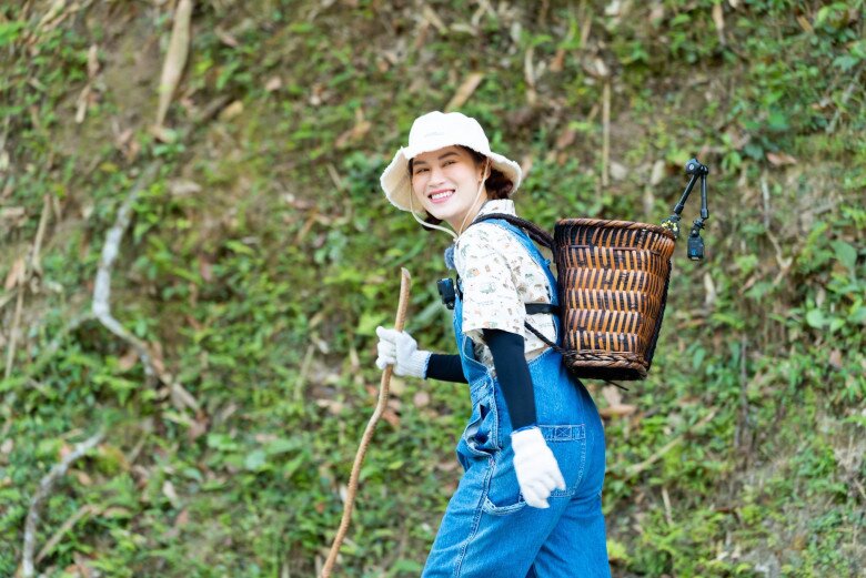 Con gái duy nhất của nữ đại gia thủy sản diện đồ hiệu bị chê, ăn mặc mộc mạc kiểu nông dân lại được yêu - 6
