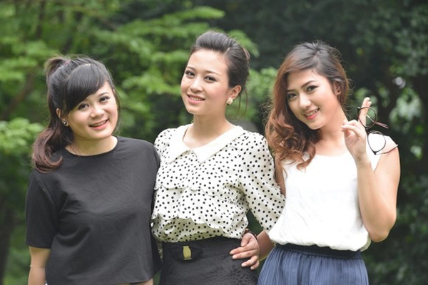Nhan sắc 3 cô &#34;con gái&#34; tên Trang ít người nhớ đến của nghệ sĩ Công Lý: Người cạo trọc đầu, người sống kín tiếng - 2