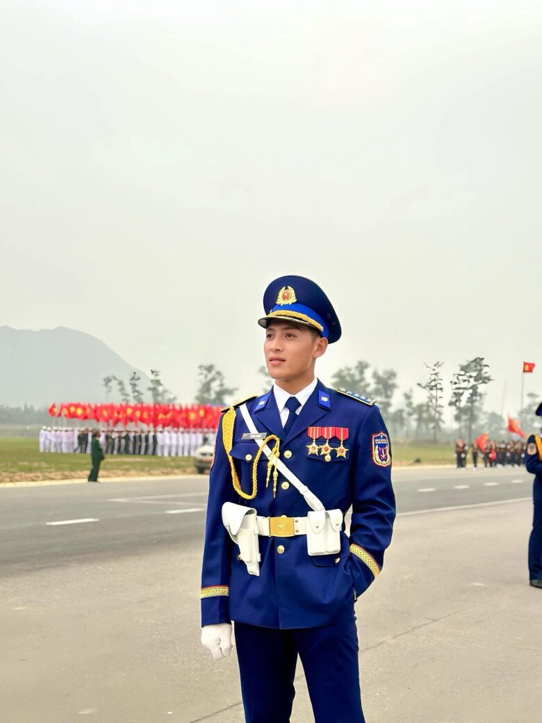 Nhan sắc cực phẩm của cặp đôi được &#34;Tổ quốc se duyên&#34; hot nhất MXH, visual cực phẩm tựa bước ra từ phim - 10