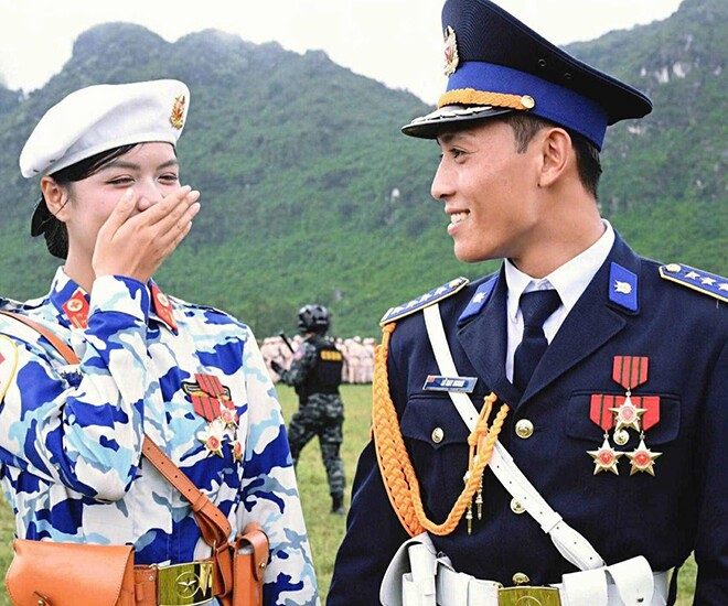 Nhan sắc cực phẩm của cặp đôi được &#34;Tổ quốc se duyên&#34; hot nhất MXH, visual cực phẩm tựa bước ra từ phim - 1