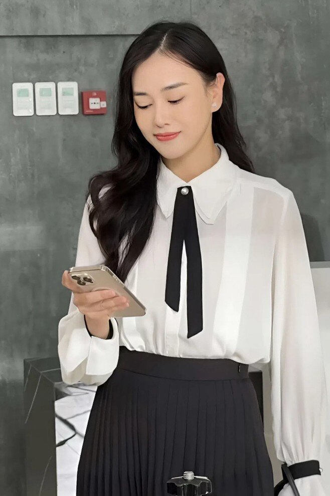 Phương Oanh tái xuất ăn mặc sang chảnh tràn màn hình, khác xa hình ảnh gái quê ngày xưa - 6