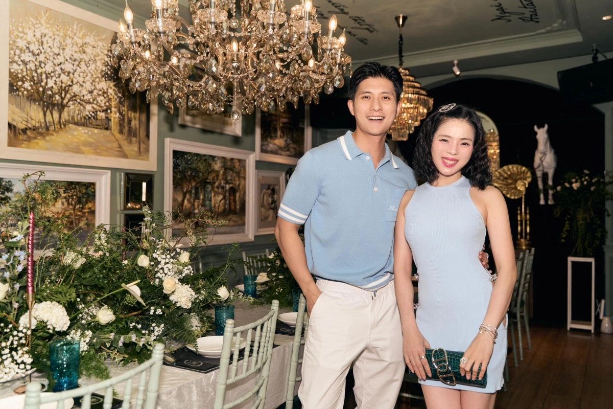 &#34;Nữ hoàng phòng trà&#34; có nhà dải từ Nam ra Bắc với kho đồ hiệu tiền tỷ nhưng chỉ ưu ái duy nhất một mẫu túi xách - 2