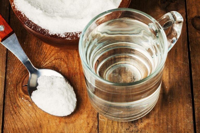 “Nữ thần mặt mộc” U50 duy trì làn da không tì vết, nhờ 3 cốc nước &#34;rẻ như cho&#34; mà không cần đi thẩm mỹ - 7