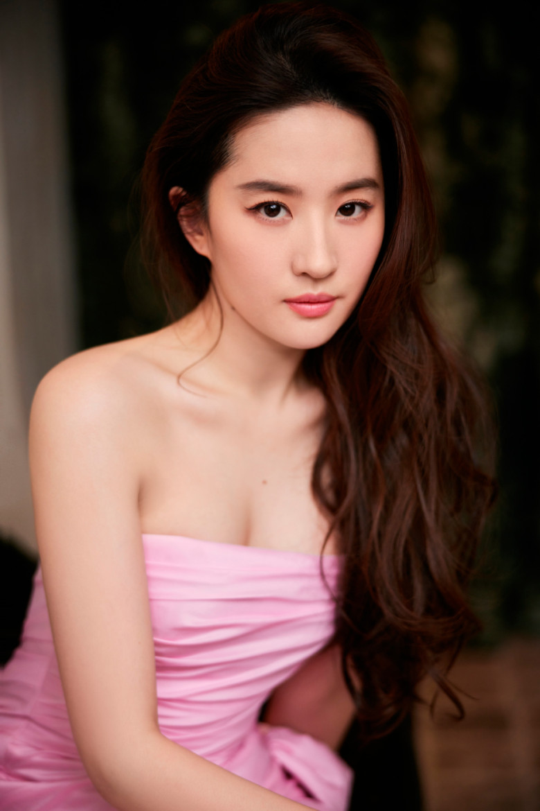 Phụ nữ 40+ nên để tóc mái hay không? 3 kiểu người này cứ cắt mái liền trẻ lại 10 tuổi, bạn bè phải ghen tỵ - 13