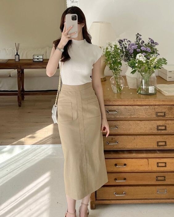 Phụ nữ 30+ đừng cố mặc áo màu mè dễ &#34;sến súa&#34;, chỉ cần ba màu này vừa đẹp lại sang - 5