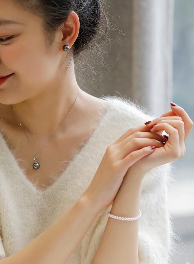 Sau 30 tuổi muốn trông thanh lịch, chị em phải nhớ 3 điều: Tóc không dài, mặt không dày, quần áo không sặc sỡ - 13