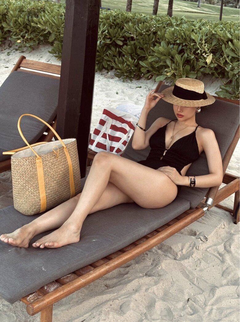 Dâu hào môn Phanh Lee diện bikini chỉ trung thành 2 gam màu, vẫn toát thần thái phu nhân nghìn tỷ - 3