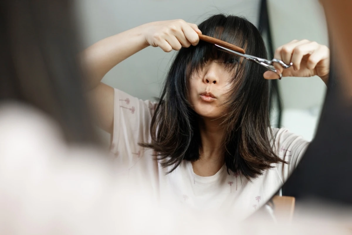 Tại sao không nên cắt tóc tháng 7 âm lịch? Để kiểu này cũng là cấm kỵ khiến chị em vừa già vừa dễ thổi bay vận may - 4