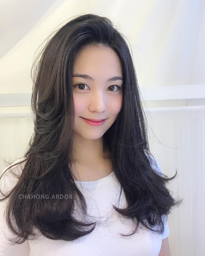 Tóc mỏng xẹp lép dễ gây già, chị em áp dụng ngay 5 chiêu tăng độ phồng cực rẻ, không cần ra tiệm vẫn đẹp - 3