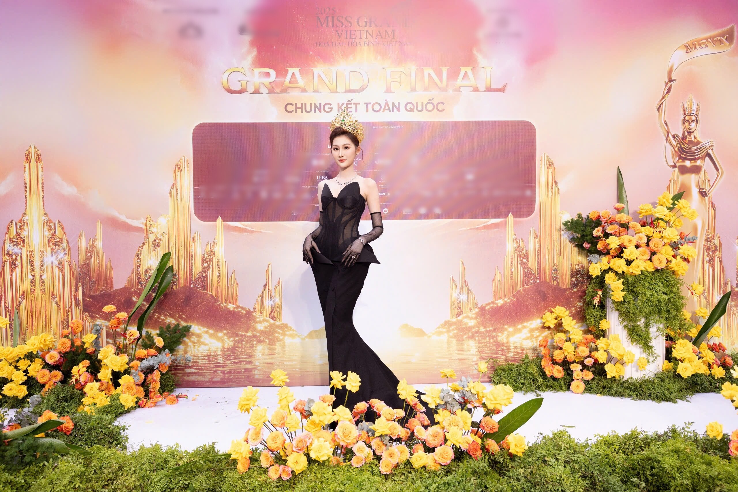Chung kết Miss Grand Vietnam 2025: Top 35 thí sinh bước vào màn hô tên - 7