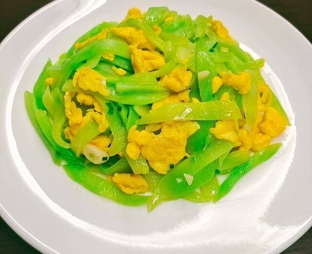 Cây này nhiều người chỉ ăn lá nhưng phần thân rất ngon, ngoài chợ cực ít bán, nấu lên vừa giòn lại bổ mát - 6